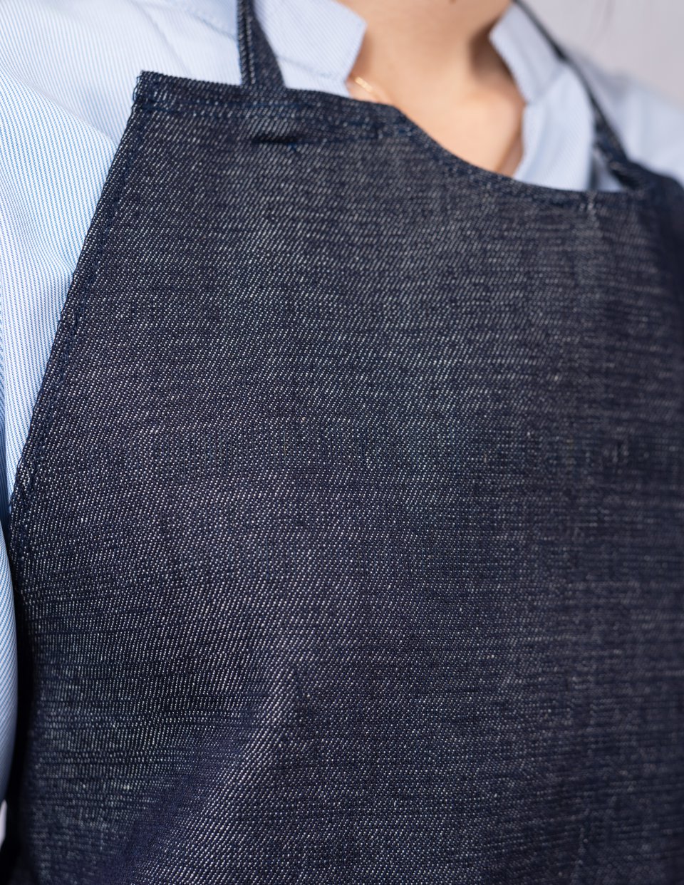 นลินสิริ 2015 รับผลิตผ้ากันเปื้อนผ้ายีนส์สำหรับพนักงานโรงงาน ผ้ากันเปื้อนทุกชนิดรูปที่ 