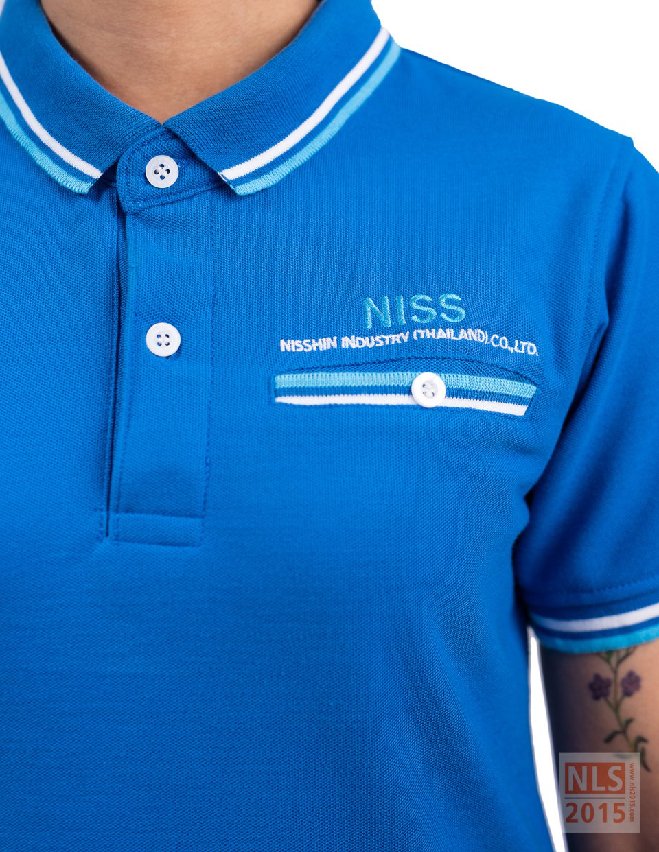 ตัวอย่างชุดฟอร์มเสื้อโปโลพนักงานบริษัท NISS / นลินสิริ รับผลิตเสื้อโปโลพนักงานรูปที่ 