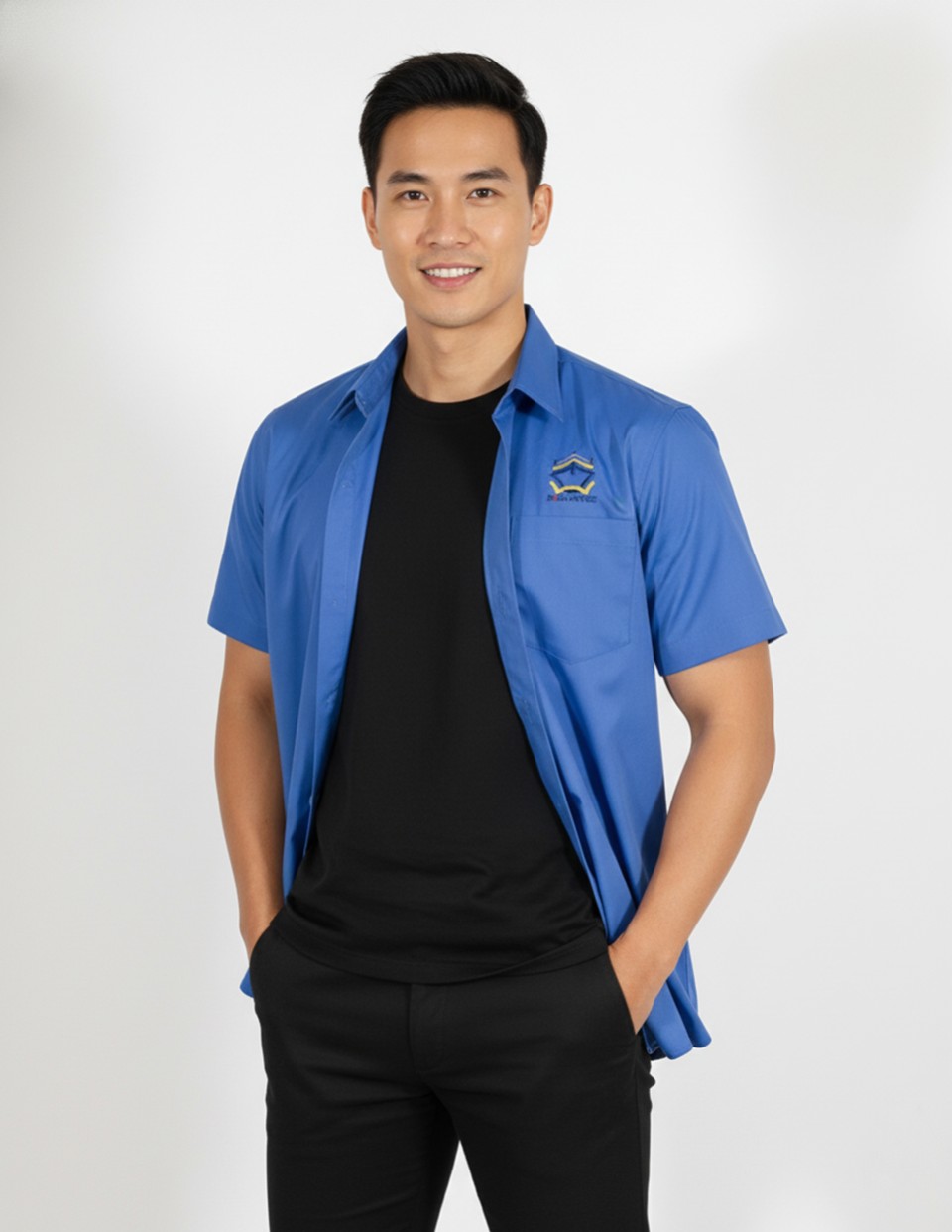 เสื้อเชิ้ตชายแขนสั้นเนื้อผ้า TC210 สีฟ้า พร้อมปักโลโก้รูปที่ 