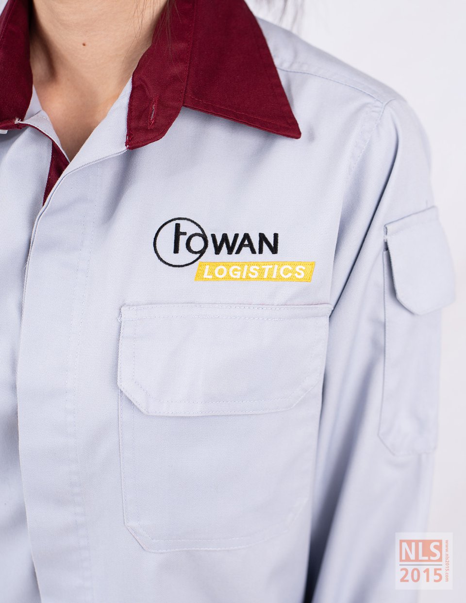 ตัวอย่างชุดยูนิฟอร์มพนักงานบริษัท Towan Logistics / นลินสิริ รับออกแบบ ผลิต ชุดยูนิฟอร์มพนักงาน พร้อมปักโลโก้รูปที่ 